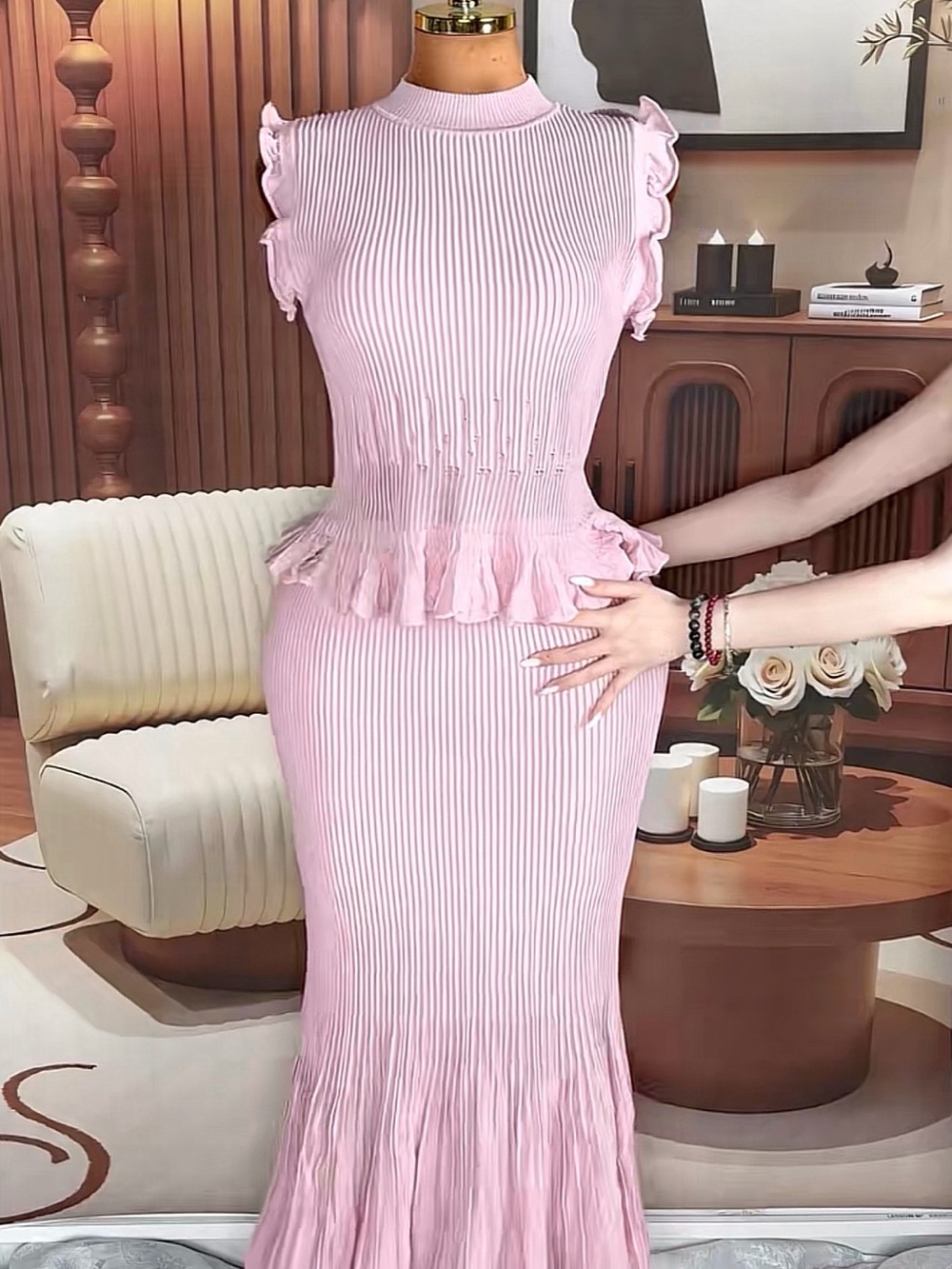 Elegant Pink Ruffle Knit Set